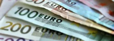 Faut-il intégrer l'assurance vie à l'héritage ? argent-billet-banque