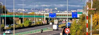 Scooter autoroute : règles et sécurité autoroute-francaise-moto-auto