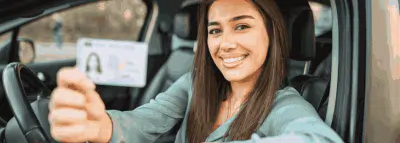 Conduite supervisée : c'est quoi exactement ? voiture-A-jeune-conducteur-permis