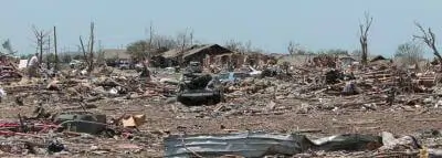destruction-tornade-moore destruction-tornade-moore