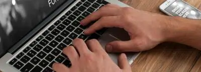 Amende défaut d'assurance : comment la contester clavier ordinateur