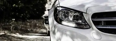 Mouse jacking : sécurisez votre voiture voiture blanche