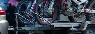 Remorque moto : guide et conseils pratiques remorquage moto