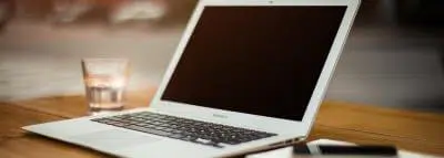 ordinateur-mac-clavier-bureau-travail-internet