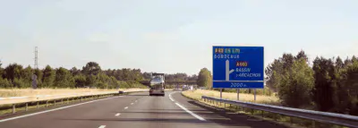 Autoroute panneaux
