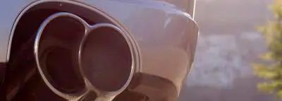 Éviter le malus écologique : astuces légales pollution-pot-echappement