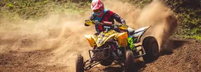 Sports dangereux : quelle assurance emprunteur ? quad compétition