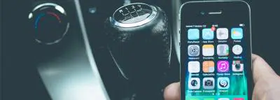 smartphone-telephone-voiture smartphone-telephone-voiture