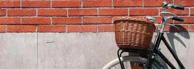 velo-mur-brique velo-mur-brique