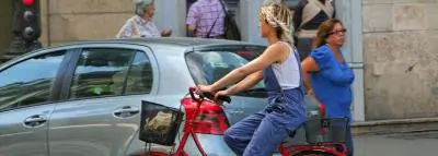 velo-rouge Les cyclistes doivent respecter le Code de la route