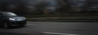 Collision avec un objet sur la route : que faire ? voiture mazda