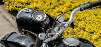 moto ancienne cadre moto noire